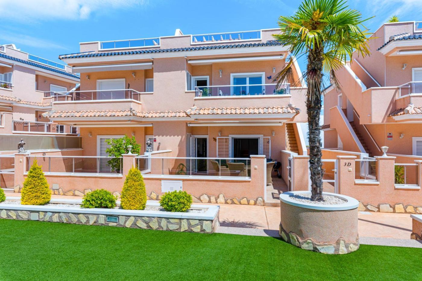 Apartments Punta Prima Indoor & Outdoor Pool Torrevieja Dış mekan fotoğraf
